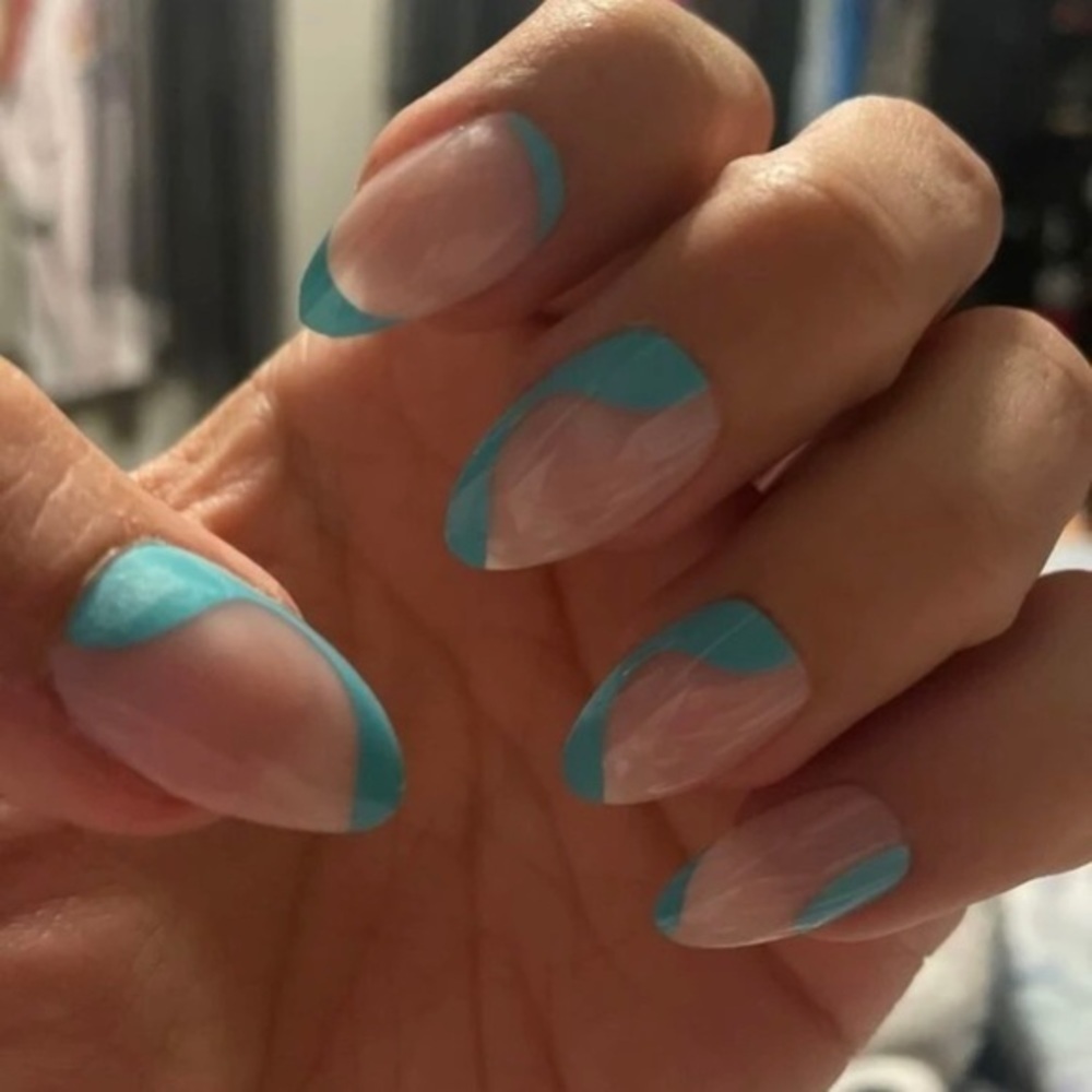 2/$20 Blue wave press on nails 24pcs